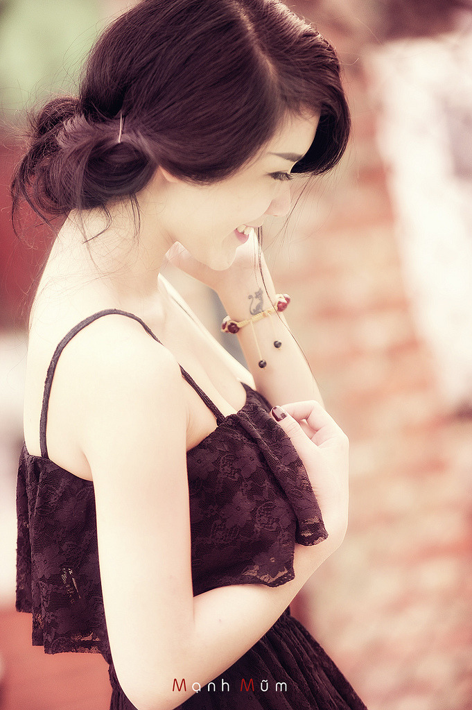 趁女朋友洗澡玩她闺蜜h